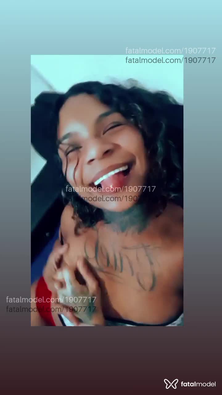 Acompanhante mulher com cabelo castanho de olhos pretos em Rio das Ostras - Tatiane
