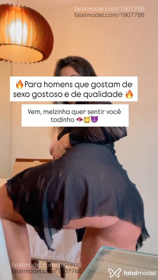 Acompanhante mulher loira (o) de olhos mel - Melissa Campos