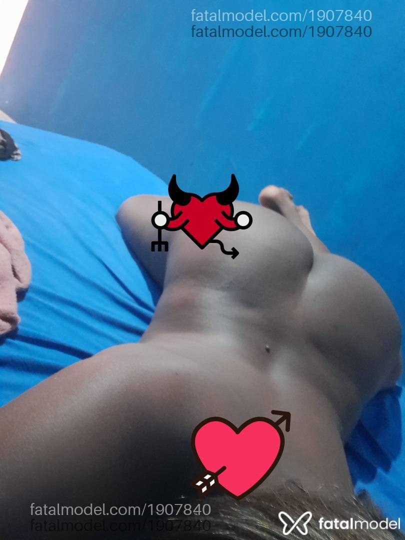 Acompanhante mulher morena (o) de olhos pretos - Pepinha