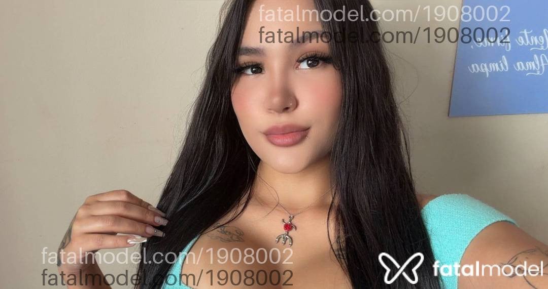 Acompanhante mulher morena (o) de olhos pretos - Bruna Fox