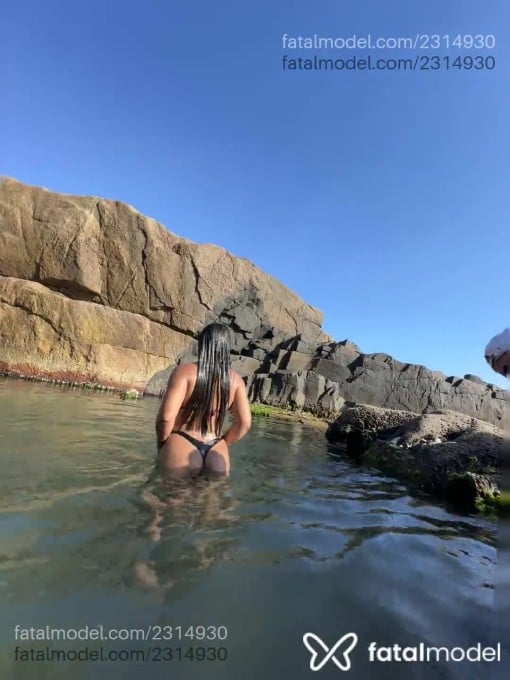 Acompanhante mulher morena (o) de olhos pretos em Florianópolis - Beatriz