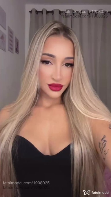 Acompanhante mulher loira (o) de olhos castanhos em Londrina - Thaís