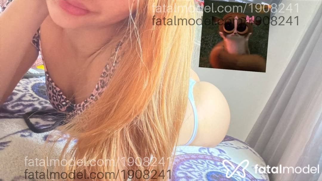 Acompanhante mulher com cabelo castanho de olhos castanhos - Alice