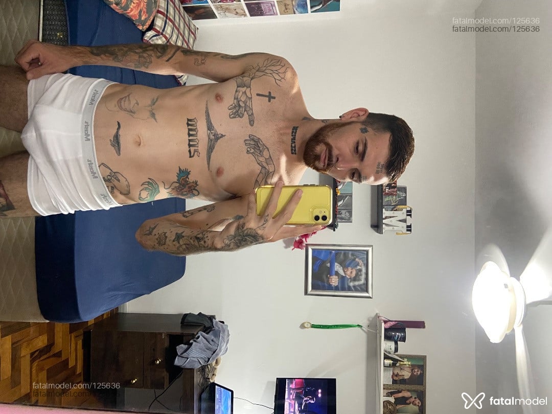 Acompanhante homem com cabelo castanho de olhos castanhos em Porto Alegre - Matheus Luan