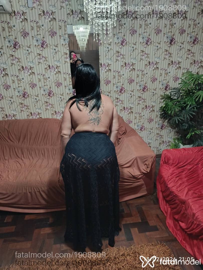 Acompanhante mulher morena (o) de olhos pretos em Brusque - Mel