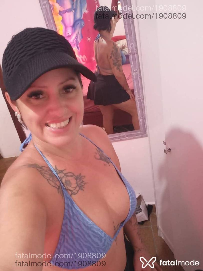 Acompanhante mulher morena (o) de olhos pretos - Suzi