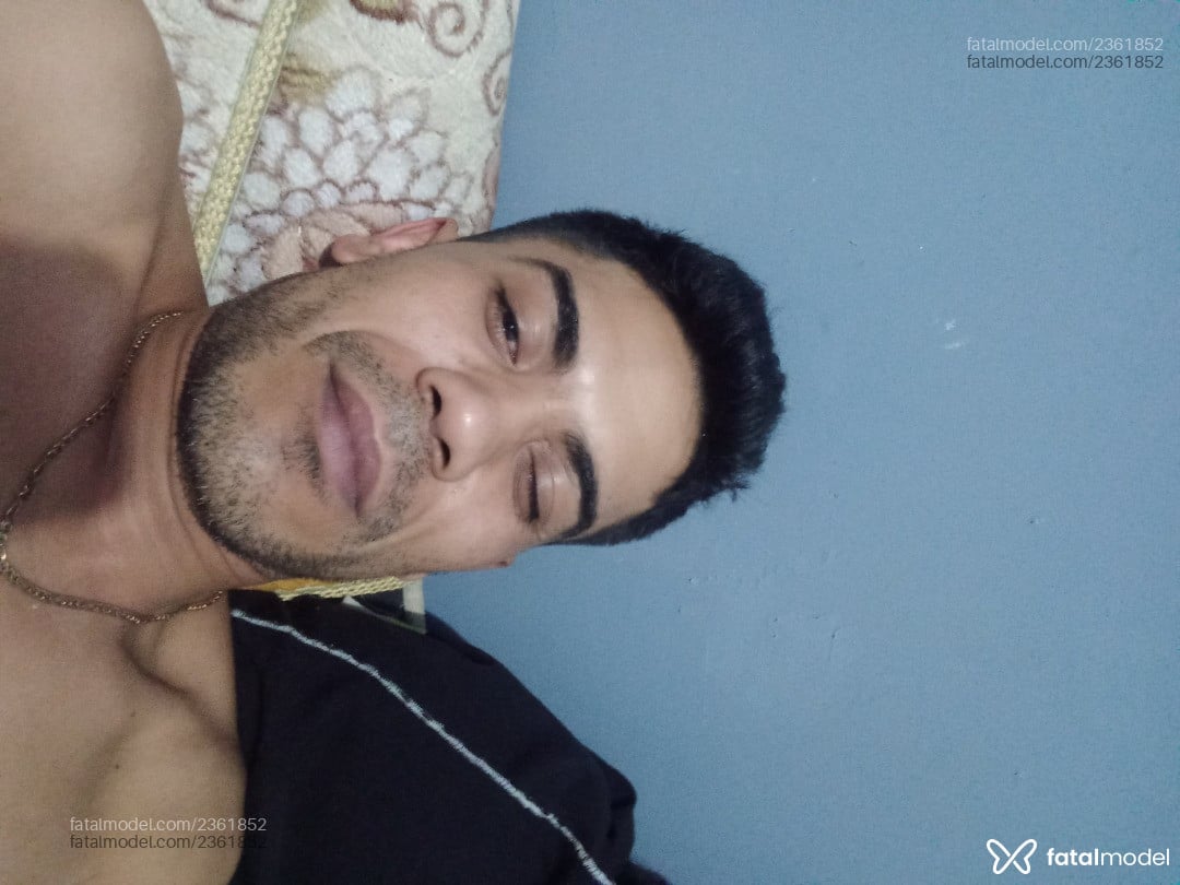 Acompanhante homem morena (o) de olhos pretos - Leoleal