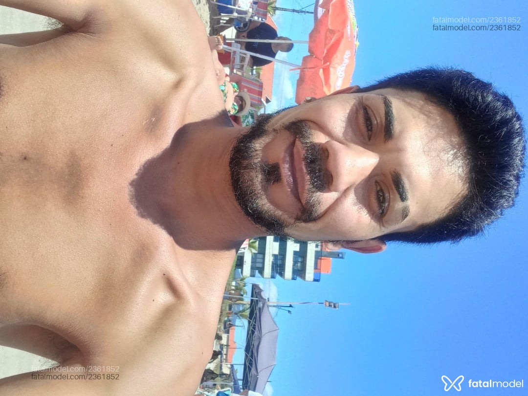 Acompanhante homem morena (o) de olhos pretos - Leoleal