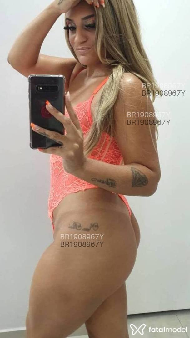 Acompanhante mulher loira (o) de olhos castanhos em Palmas - Bianca Sanches