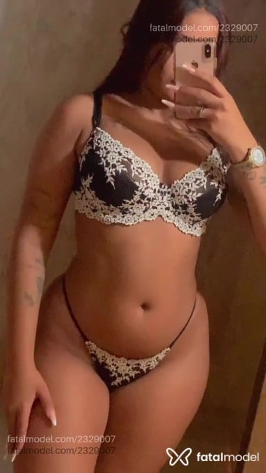 Acompanhante mulher morena (o) de olhos pretos em Patrocínio - Gabrielly Vitória