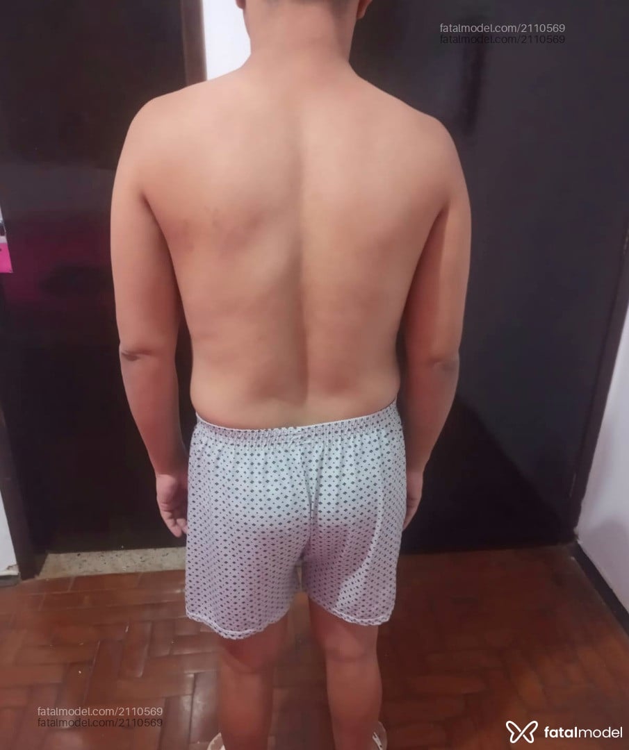 Acompanhante homem com cabelo castanho de olhos castanhos em Ourinhos - Henrique