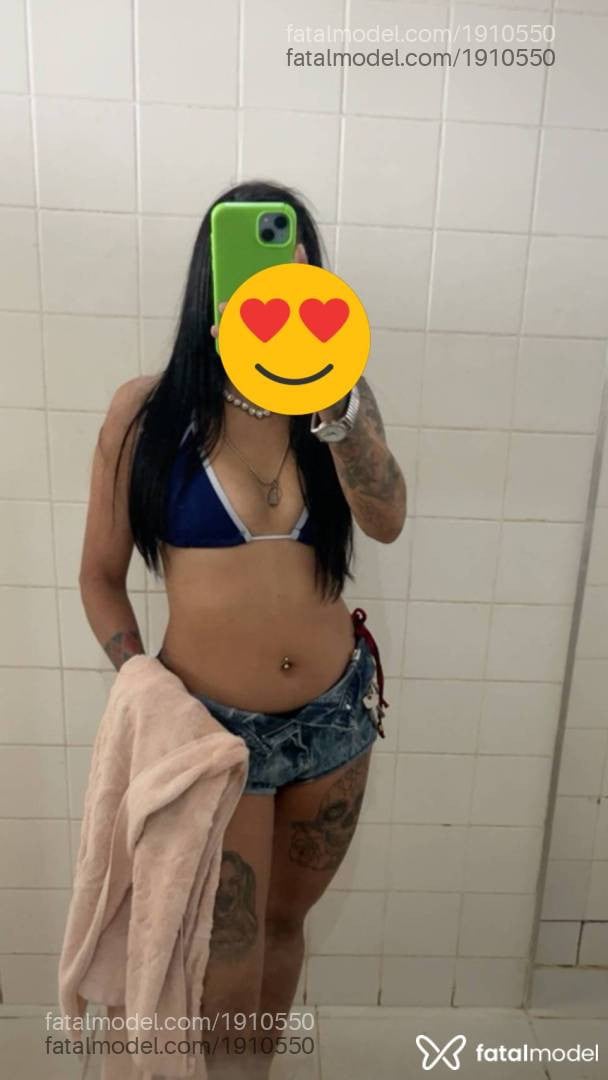 Acompanhante mulher morena (o) de olhos pretos - Ryttinha