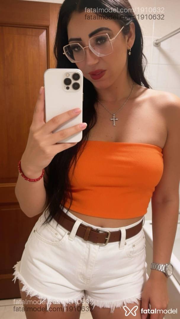 Acompanhante mulher morena (o) de olhos castanhos em São João da Boa Vista Acompanhante mulher morena (o) de olhos castanhos em São João da Boa Vista - Heloyze