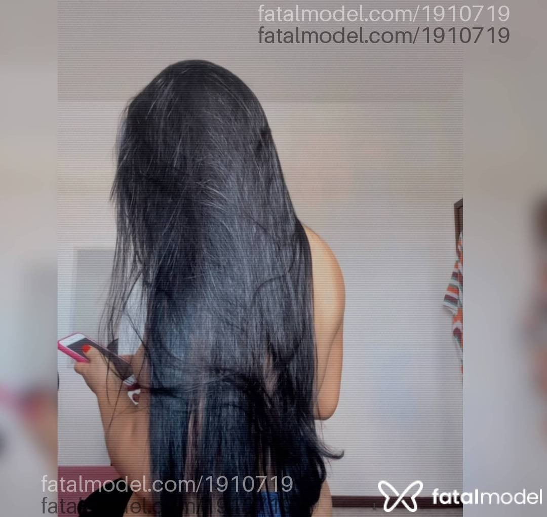 Acompanhante mulher morena (o) de olhos castanhos - Ayala