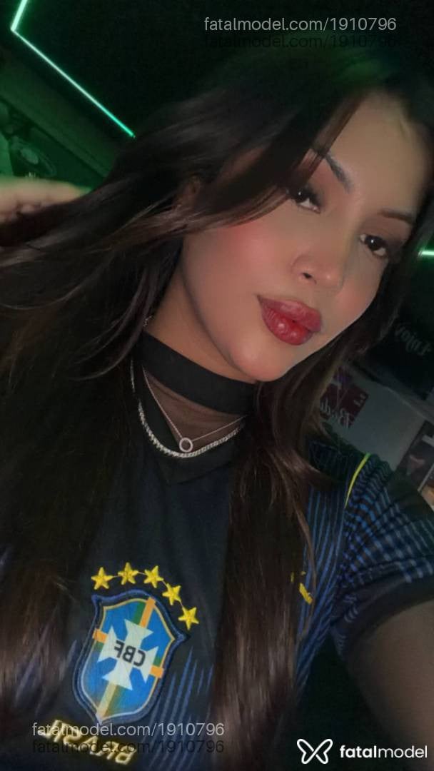 Acompanhante mulher loira (o) de olhos castanhos em Chapecó - Zoe Lancelott