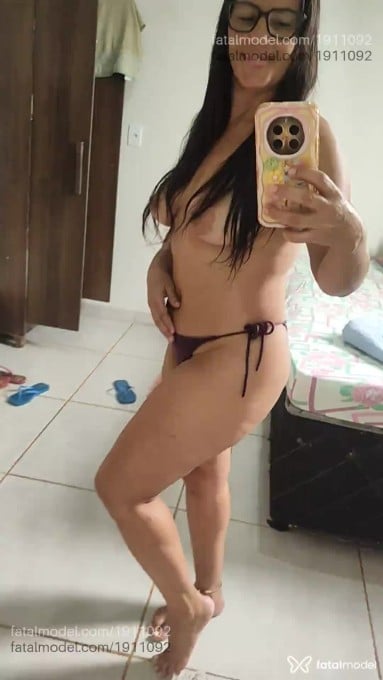 Acompanhante mulher morena (o) de olhos pretos em Itumbiara Acompanhante mulher morena (o) de olhos pretos em Itumbiara - Melissa Moraes