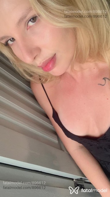 Acompanhante mulher trans loira (o) de olhos castanhos em Florianópolis - GarotaLoirinha