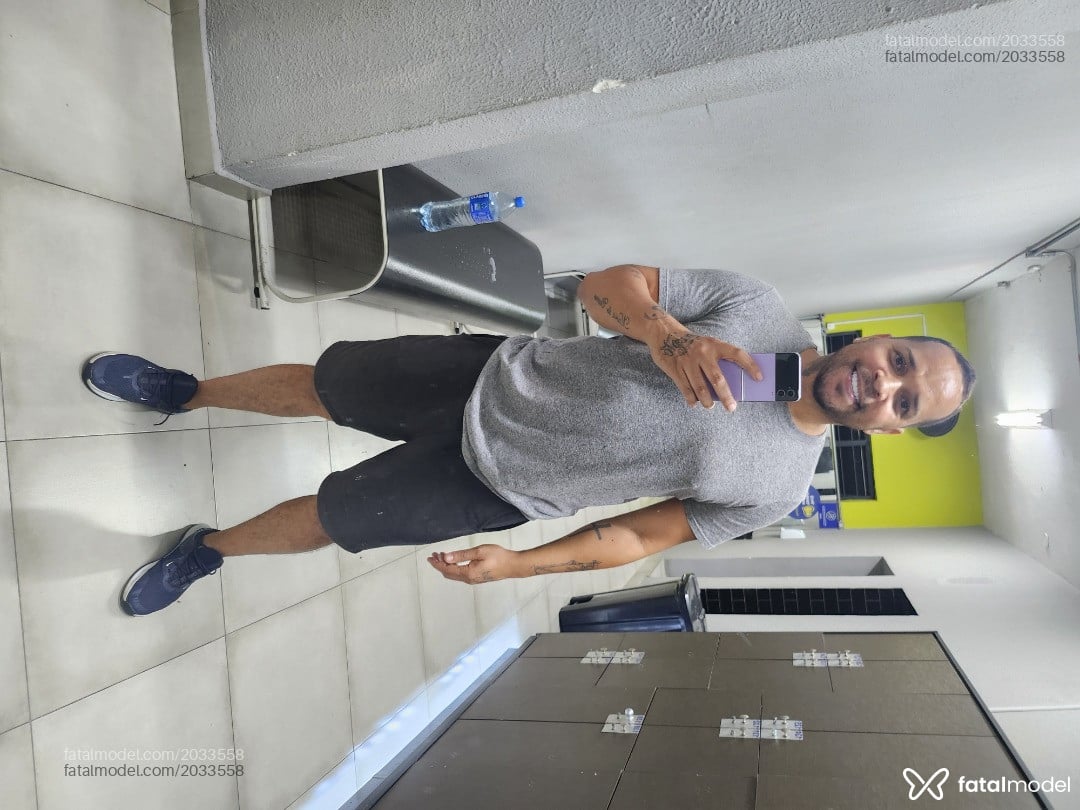 Acompanhante homem com cabelo castanho de olhos castanhos em São Paulo Acompanhante homem com cabelo castanho de olhos castanhos em São Paulo - Ailton Pires