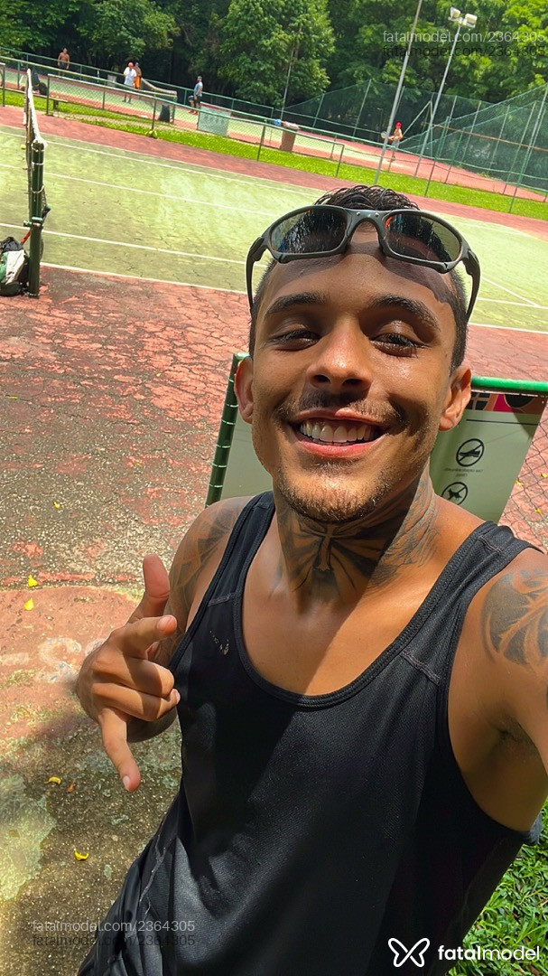 Acompanhante homem morena (o) de olhos mel em São Paulo Acompanhante homem morena (o) de olhos mel em São Paulo - Lucas
