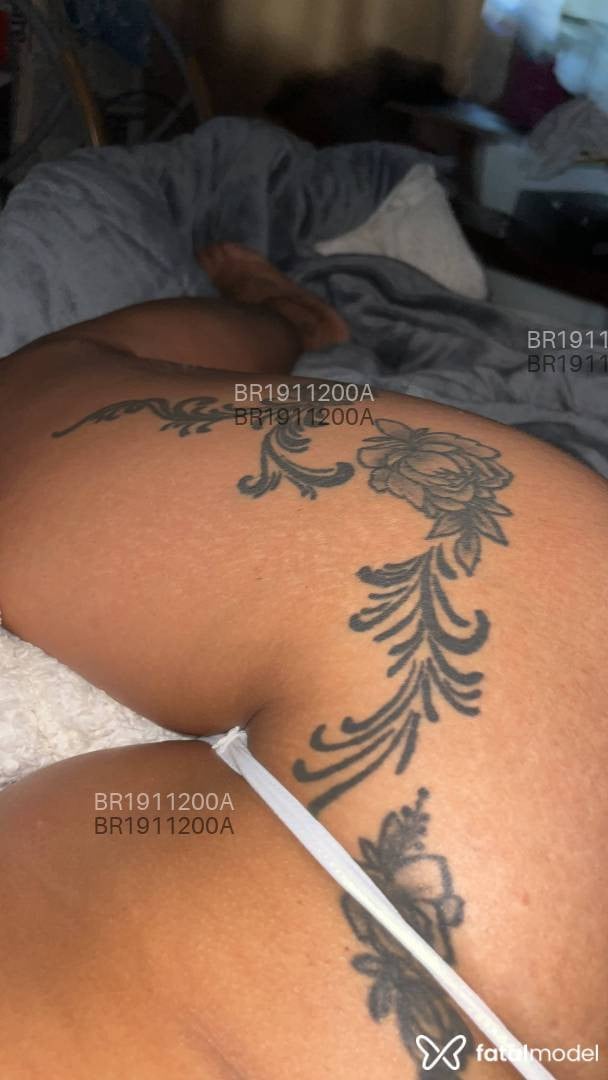 Acompanhante mulher morena (o) de olhos pretos em Florianópolis - Angel