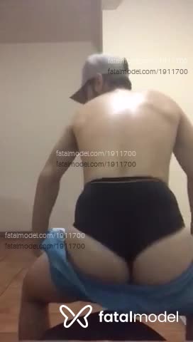 Acompanhante homem com cabelo castanho de olhos verdes em Barra do Garças Acompanhante homem com cabelo castanho de olhos verdes em Barra do Garças - Mendes