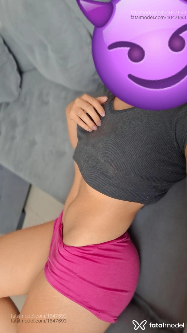 Acompanhante mulher morena (o) de olhos castanhos em Goiânia - Llais