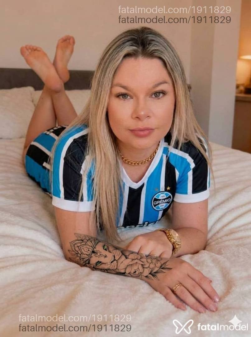 Acompanhante mulher loira (o) de olhos verdes - Eduarda