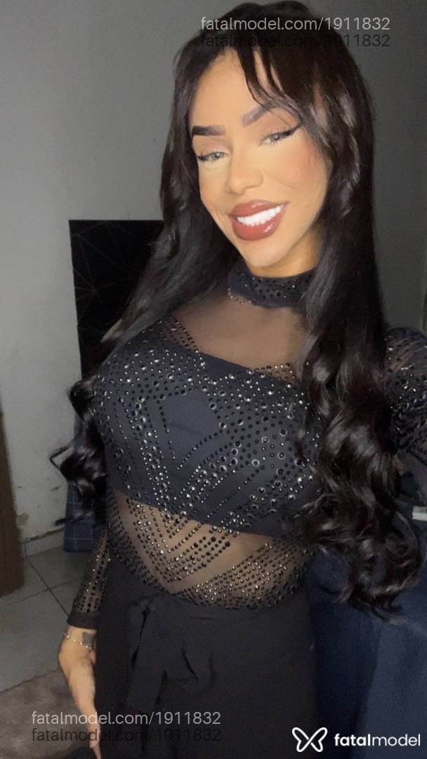 Acompanhante mulher trans com cabelo castanho de olhos castanhos em Sinop - Isabelly Souza