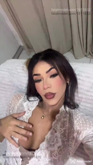 Acompanhante mulher trans com cabelo castanho de olhos castanhos em Sinop Acompanhante mulher trans com cabelo castanho de olhos castanhos em Sinop - Isabelly Souza