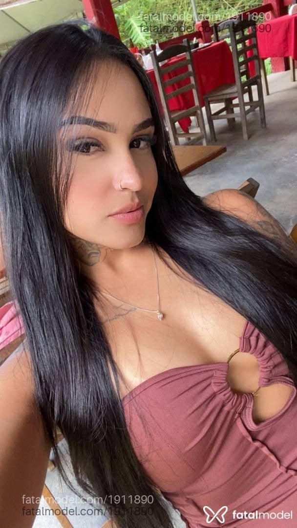 Acompanhante mulher morena (o) de olhos pretos em Guaratinguetá Acompanhante mulher morena (o) de olhos pretos em Guaratinguetá - Paola Castellany