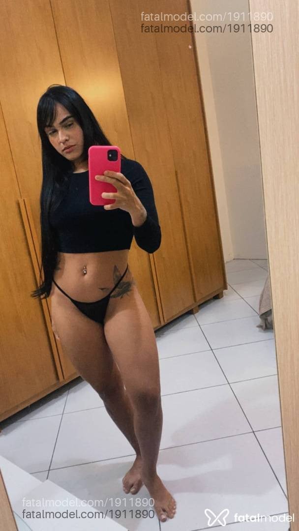 Acompanhante mulher morena (o) de olhos pretos - Paola Castellany