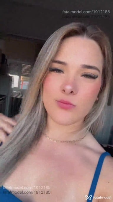 Acompanhante mulher loira (o) de olhos verdes em Santa Cruz do Sul - Kyra Mour