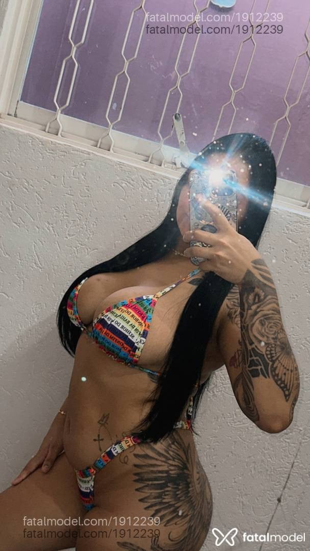 Acompanhante mulher morena (o) de olhos castanhos - Melissa
