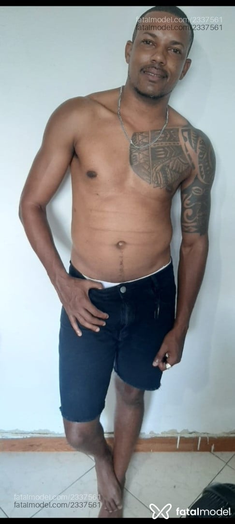Acompanhante homem morena (o) de olhos pretos em Itaguaí - Felipechocolate