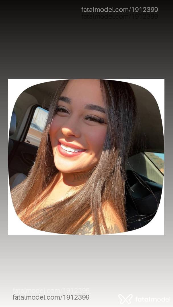 Acompanhante mulher com cabelo castanho de olhos verdes em Contagem - Yasmin