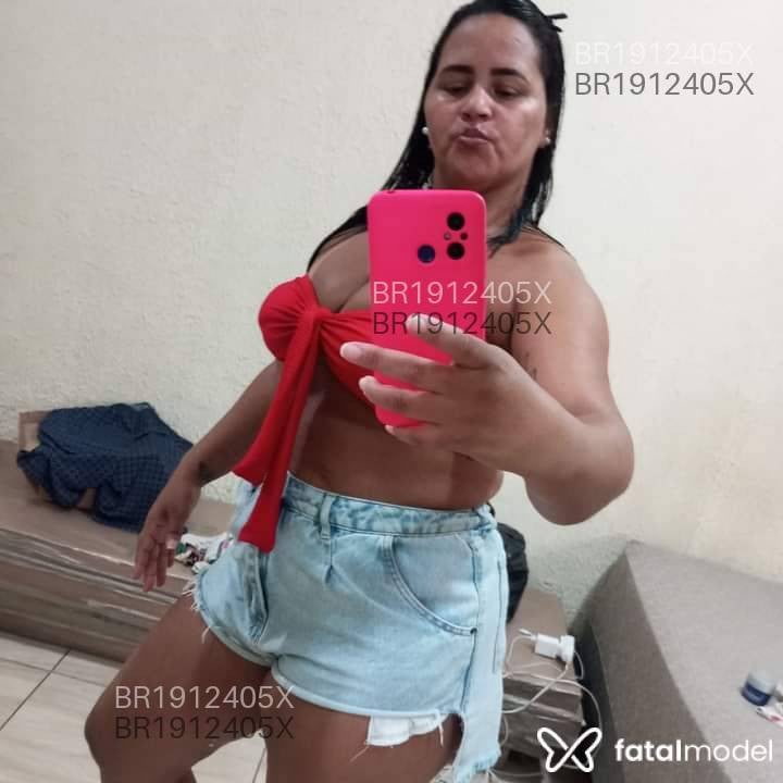Acompanhante mulher com cabelo castanho de olhos pretos em Rio de Janeiro - Patrícia