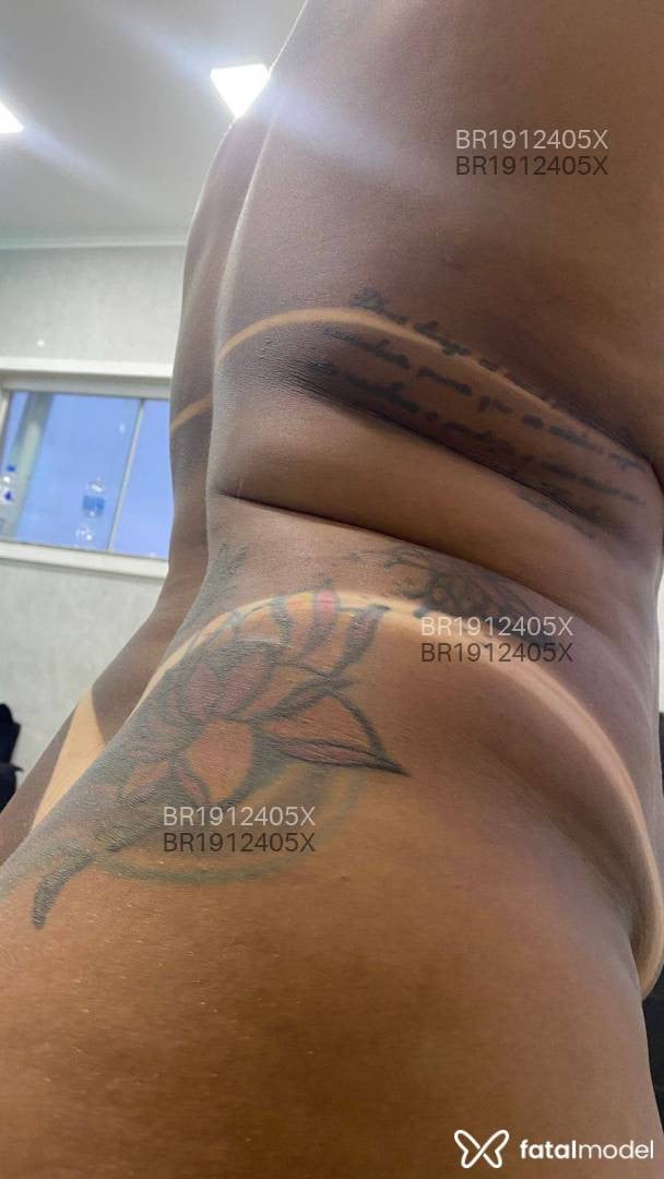 Acompanhante mulher com cabelo castanho de olhos pretos em Rio de Janeiro - Patrícia