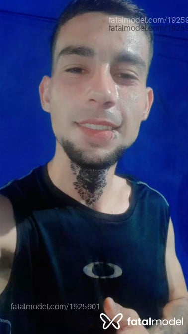 Acompanhante homem morena (o) de olhos castanhos em São José Acompanhante homem morena (o) de olhos castanhos em São José - Lucas