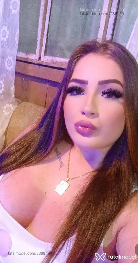Acompanhante mulher loira (o) de olhos castanhos - Vitória