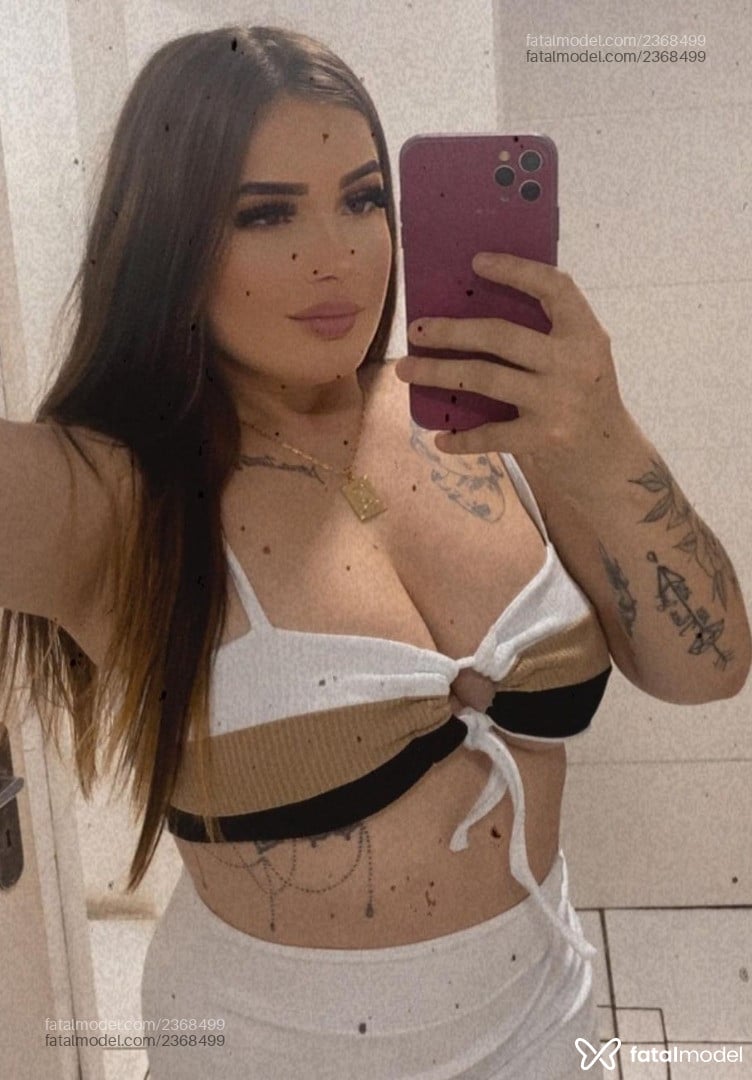 Acompanhante mulher loira (o) de olhos castanhos - Vitória