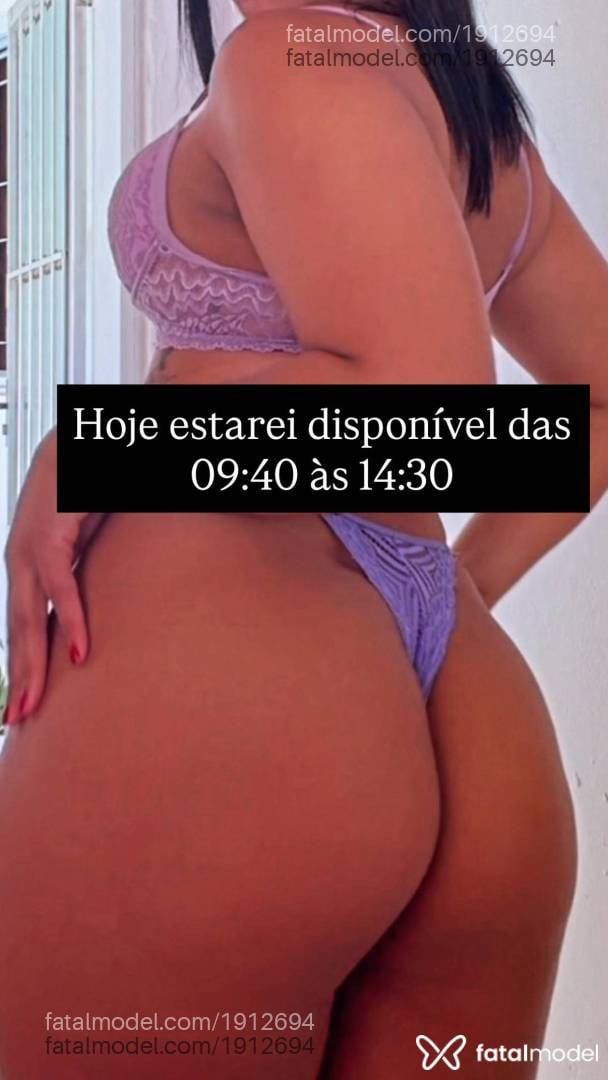 Acompanhante mulher morena (o) de olhos castanhos - Carole