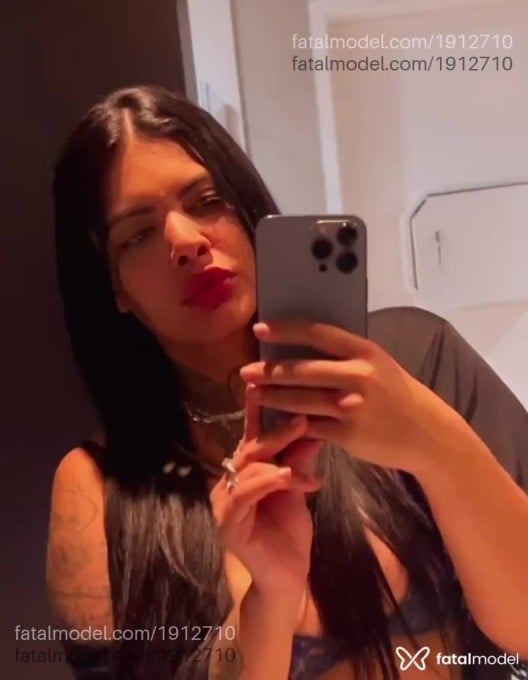 Acompanhante mulher com cabelo castanho de olhos castanhos em Gurupi Acompanhante mulher com cabelo castanho de olhos castanhos em Gurupi - Duquesa