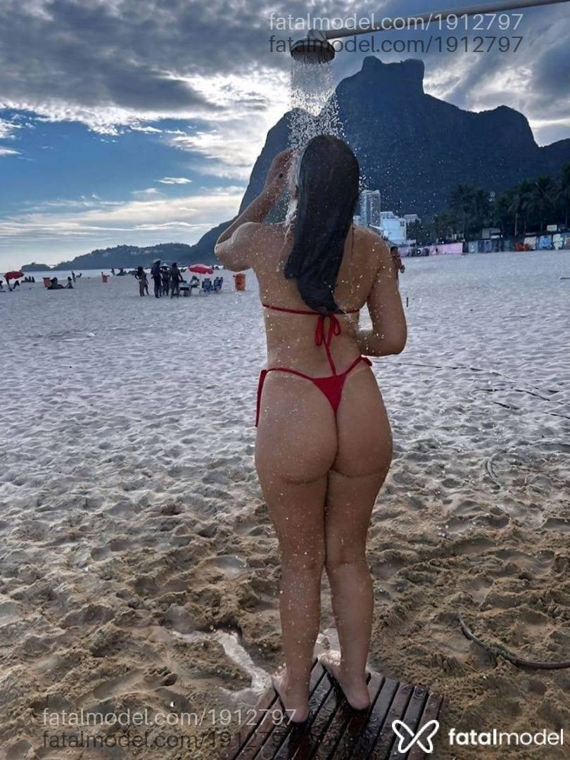 Acompanhante mulher morena (o) de olhos verdes em Rio de Janeiro - Isabella Noir
