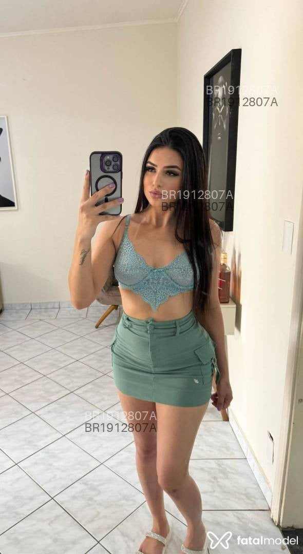 Acompanhante mulher com cabelo castanho de olhos castanhos em Cascavel - Julia