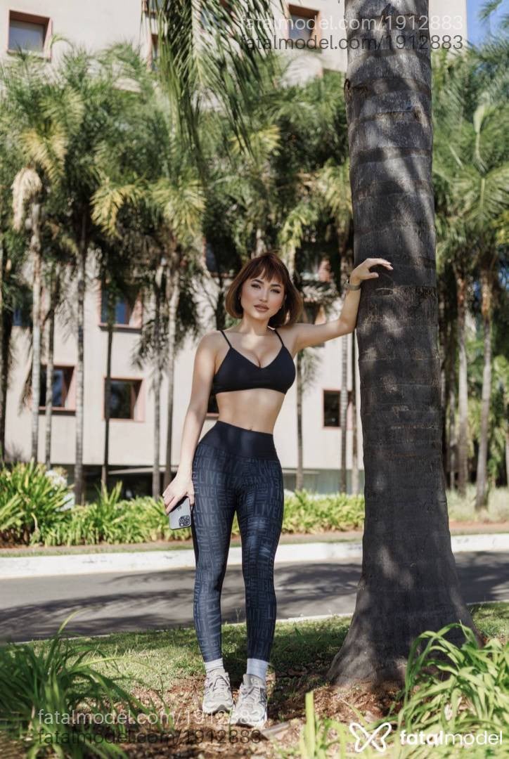 Acompanhante mulher com cabelo castanho de olhos castanhos em Brasília - Yumi Japinhaa