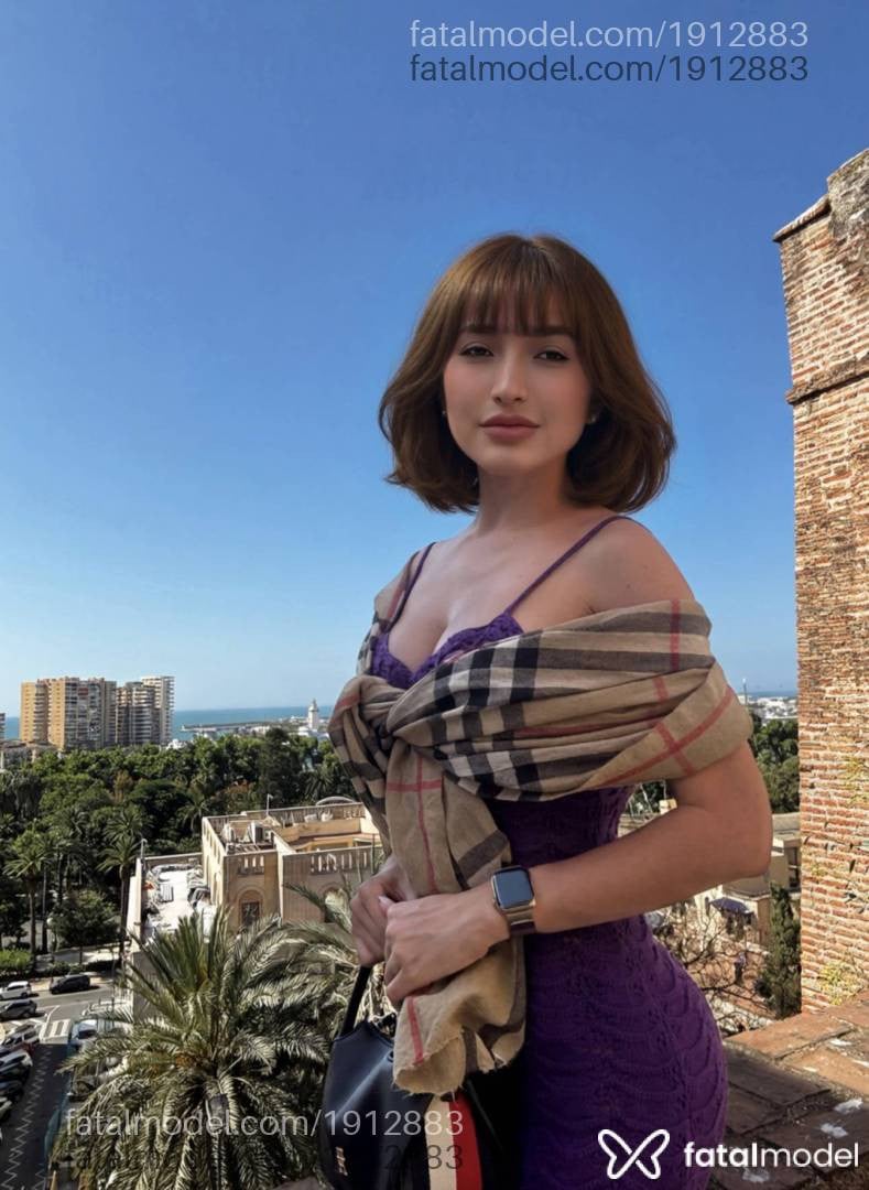 Acompanhante mulher com cabelo castanho de olhos castanhos em Brasília - Yumi Japinhaa