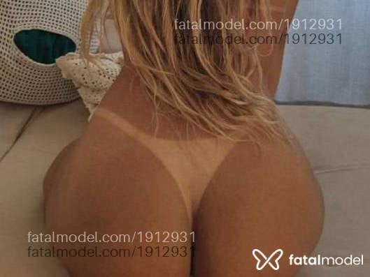 Acompanhante mulher ruiva (o) de olhos pretos - Natasha