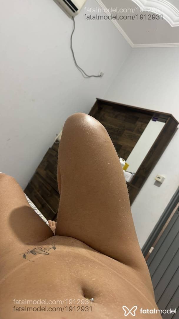 Acompanhante mulher ruiva (o) de olhos pretos em Porangatu - Valeria