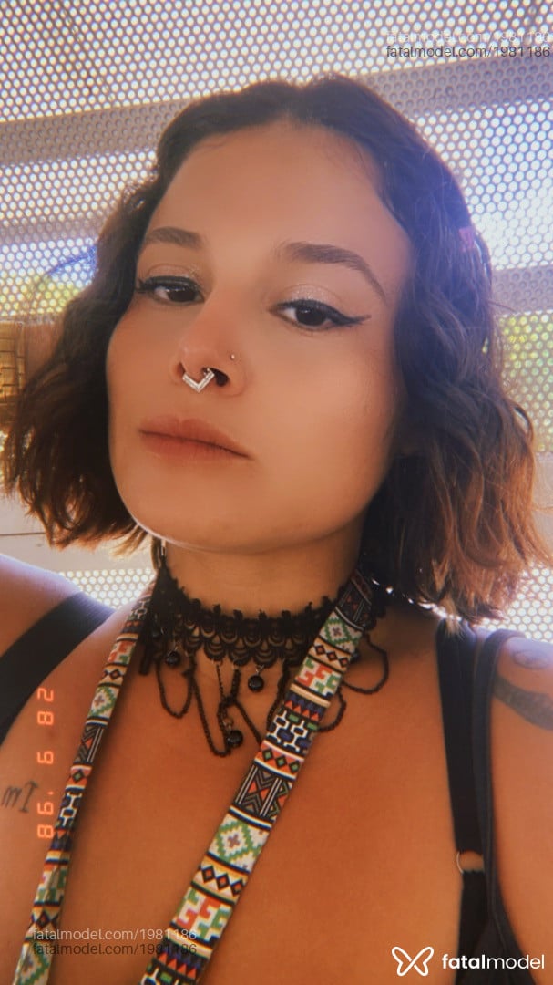 Acompanhante mulher com cabelo castanho de olhos castanhos em Rio de Janeiro - Manuele Ribeiro Cr