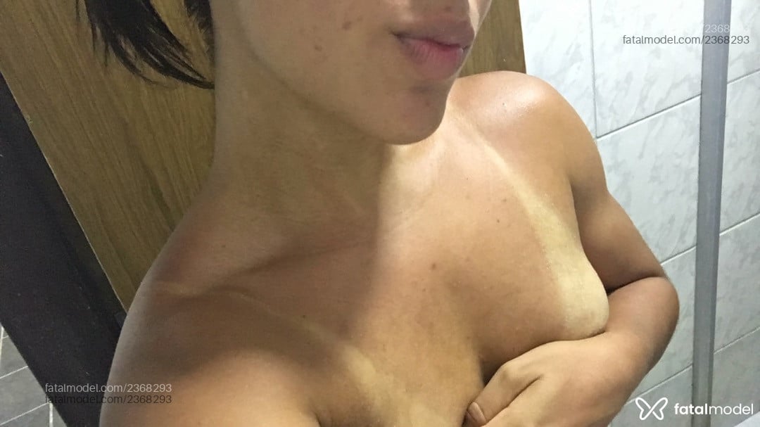 Acompanhante mulher morena (o) de olhos pretos em Virtual - Raissa